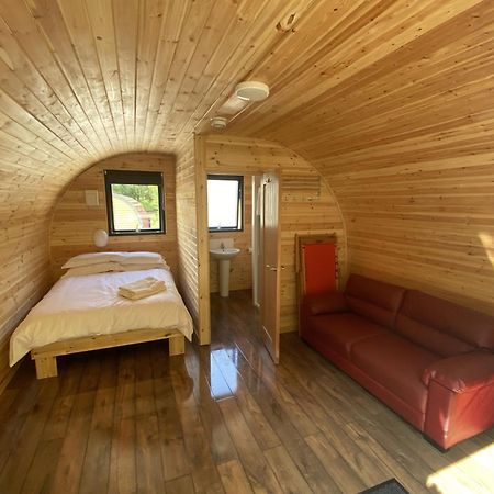 ニース Forest Pod 4 Pet Friendlyヴィラ エクステリア 写真